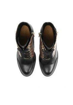 Kazar Verkaufsgeschäft -Kazar Verkaufsgeschäft 4e32a054a56c414faa954eaa4c828645